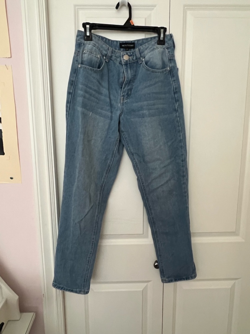 PrettyLittleThing straight leg jeans with bum rip